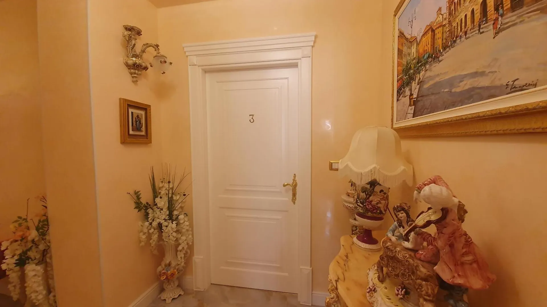 לינה וארוחת בוקר ורונה Fd Luxury Rooms