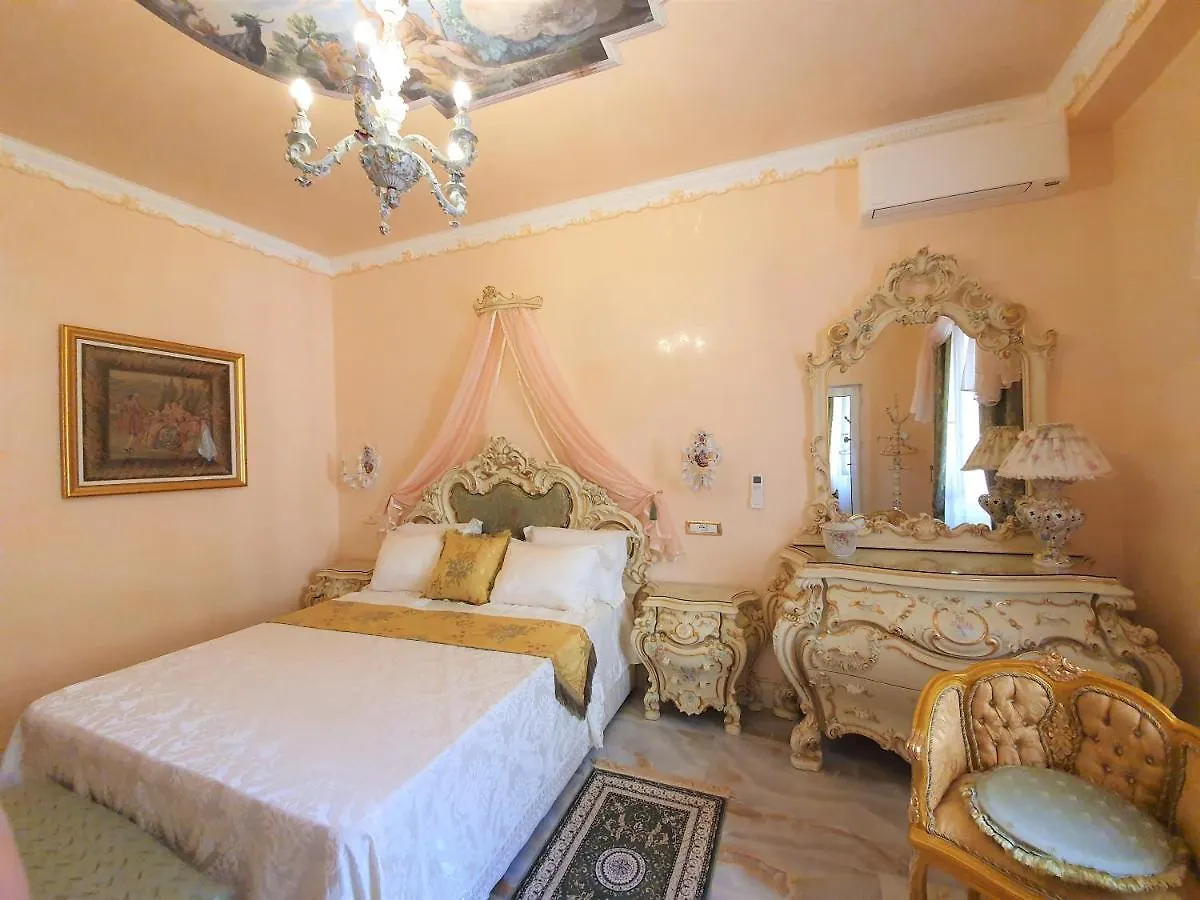 ורונה Fd Luxury Rooms 3*,  איטליה