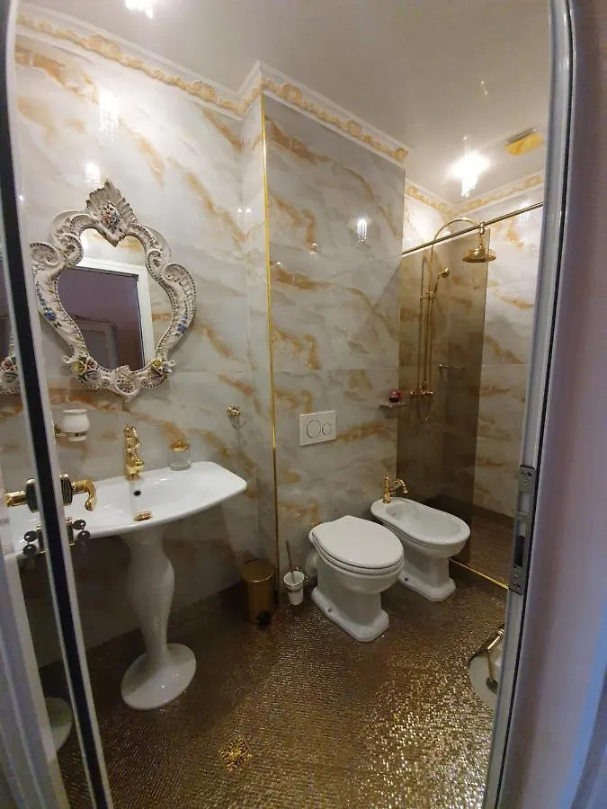 *** לינה וארוחת בוקר ורונה Fd Luxury Rooms איטליה